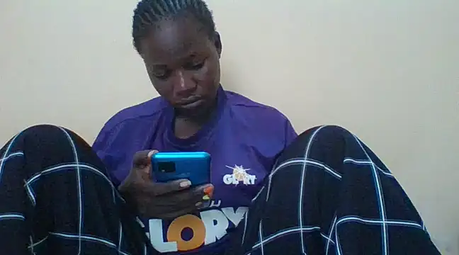 prettychic5 online show from January 21, 2025, 1:22 pm