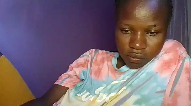 prettychic5 online show from February 20, 2025, 8:17 am