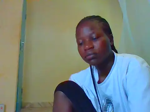 prettychic5 online show from April 26, 2026, 6:33 am