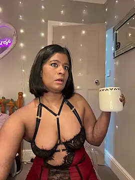 RoseMelanie online show from February 1, 2026, 7:40 am