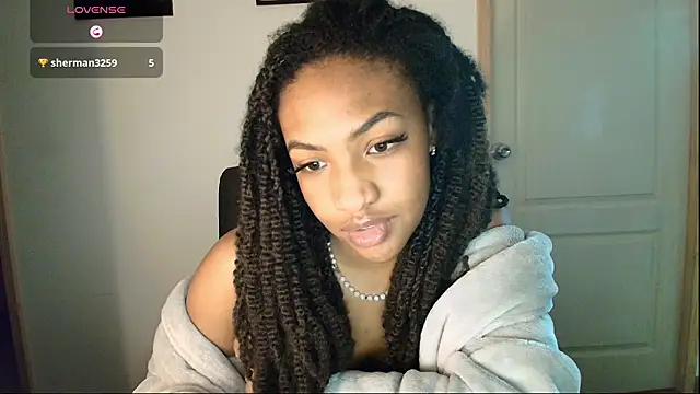 Snapshot of im_alivys_ chatting on June 23, 2026, 12:52 am im alivys online show from June 23, 2026, 12:52 am