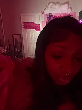 Snapshot of immona chatting on November 5, 2025, 8:25 am immona online show from November 5, 2025, 8:25 am