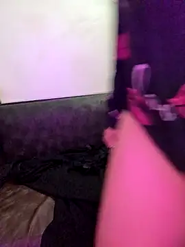 Snapshot of Zeina2024 chatting on March 28, 2026, 10:37 am Zeina2024 online show from March 28, 2026, 10:37 am