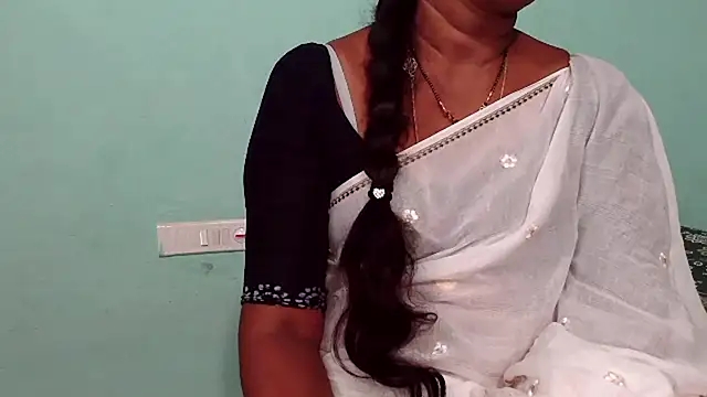 shrutitelugu69 online show from February 3, 2026, 1:27 pm