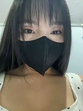 Asia-Lynn online show from September 10, 2025, 10:59 am