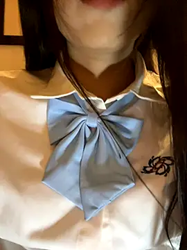 Asia-Lynn online show from October 17, 2025, 10:18 am