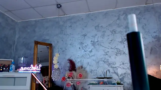 Snapshot of yuukenzi chatting on December 13, 2024, 5:16 am yuukenzi online show from December 13, 2024, 5:16 am