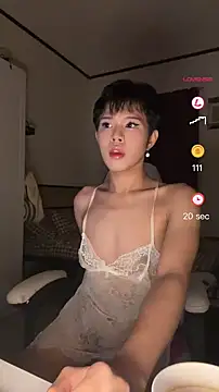 Plaxtique online show from January 10, 2026, 8:54 pm