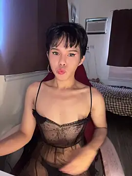 Snapshot of Plaxtique chatting on June 22, 2026, 9:17 am Plaxtique online show from June 22, 2026, 9:17 am