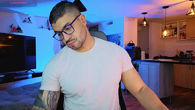 Michael Diamond online show from September 30, 2025, 3:22 am