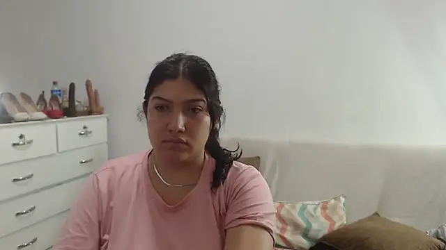 ammarahot7777 online show from April 11, 2026, 2:27 am