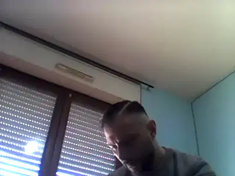 coppiasenzacensura online show from March 11, 2025, 10:07 am