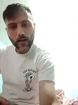 coppiasenzacensura online show from October 26, 2025, 2:01 pm