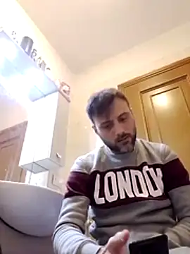 coppiasenzacensura online show from January 5, 2026, 5:27 pm