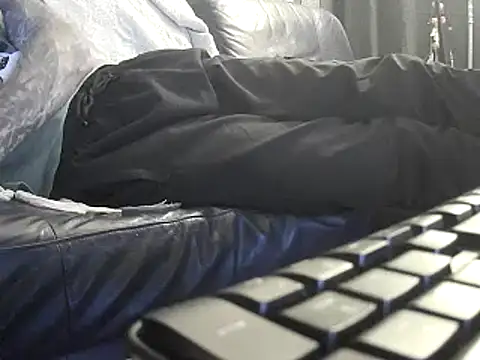 Snapshot of PIercingBoy38 chatting on January 11, 2025, 6:44 pm PIercingBoy38 online show from January 11, 2025, 6:44 pm