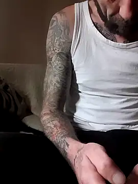 Snapshot of PIercingBoy38 chatting on January 22, 2025, 1:11 pm PIercingBoy38 online show from January 22, 2025, 1:11 pm