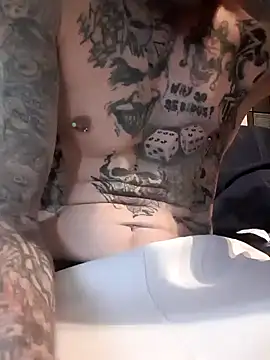 Snapshot of PIercingBoy38 chatting on February 11, 2025, 1:30 pm PIercingBoy38 online show from February 11, 2025, 1:30 pm