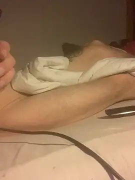 Snapshot of PIercingBoy38 chatting on February 28, 2025, 10:50 pm PIercingBoy38 online show from February 28, 2025, 10:50 pm