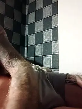 Snapshot of PIercingBoy38 chatting on September 11, 2025, 8:42 pm PIercingBoy38 online show from September 11, 2025, 8:42 pm