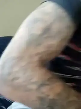 Snapshot of PIercingBoy38 chatting on September 25, 2025, 3:16 pm PIercingBoy38 online show from September 25, 2025, 3:16 pm