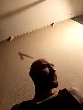 Snapshot of PIercingBoy38 chatting on November 17, 2025, 9:53 pm PIercingBoy38 online show from November 17, 2025, 9:53 pm