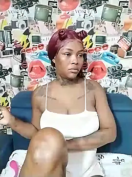 Alissamore3 online show from January 25, 2025, 7:28 am