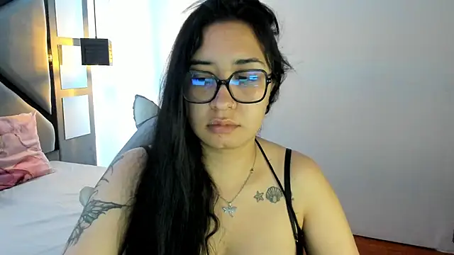 sayumi dirty online show from February 5, 2025, 8:14 pm