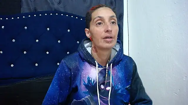 anyu1306 online show from December 3, 2024, 4:36 am