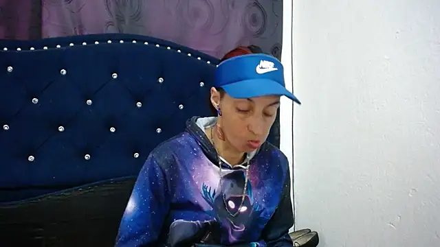 anyu1306 online show from February 19, 2025, 6:10 pm