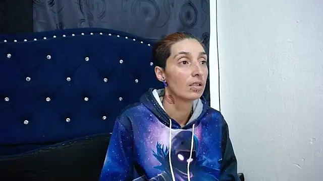 anyu1306 online show from March 6, 2025, 3:35 am