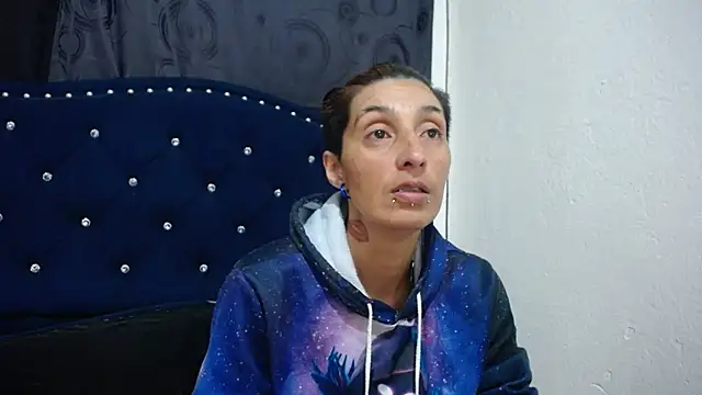 anyu1306 online show from March 9, 2025, 3:01 am