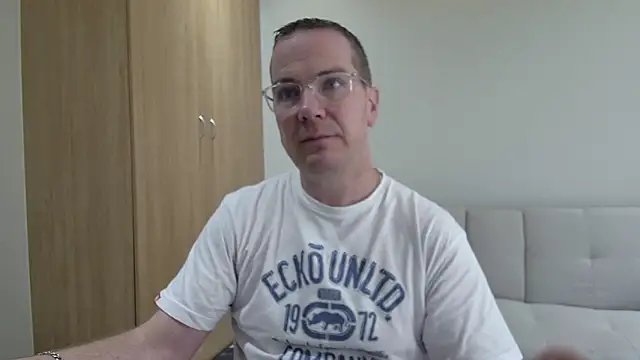 BrettJ81 online show from May 29, 2026, 2:04 pm