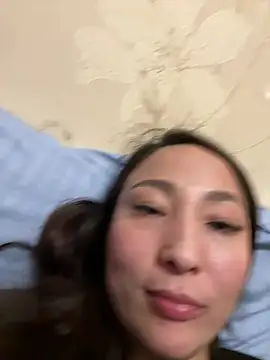 1reisatumi  online show from December 18, 2024, 2:53 am