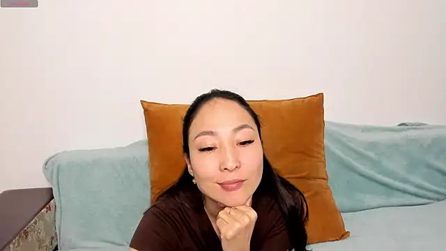 Snapshot of 1reisatumi_ chatting on April 25, 2026, 7:11 am 1reisatumi online show from April 25, 2026, 7:11 am