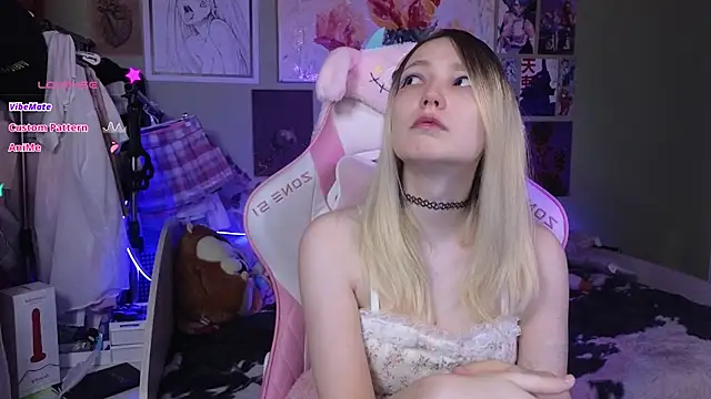 Evie Ro online show from January 14, 2025, 10:34 pm