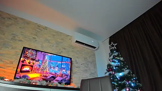 Snapshot of Laya_Moon chatting on December 29, 2024, 3:13 pm Laya Moon online show from December 29, 2024, 3:13 pm