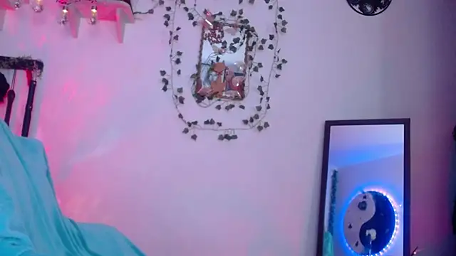 Eve Blue77 online show from September 20, 2025, 4:13 am