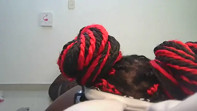 Ashaichious online show from April 3, 2026, 3:37 am