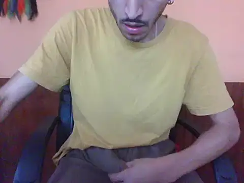 Snapshot of MisterMister45 chatting on July 7, 2026, 8:02 pm MisterMister45 online show from July 7, 2026, 8:02 pm