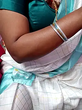 Snapshot of Tamil_Rathi chatting on February 13, 2025, 8:13 pm Tamil Rathi online show from February 13, 2025, 8:13 pm