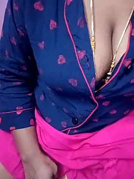 Snapshot of Tamil_Rathi chatting on March 13, 2025, 10:10 pm Tamil Rathi online show from March 13, 2025, 10:10 pm