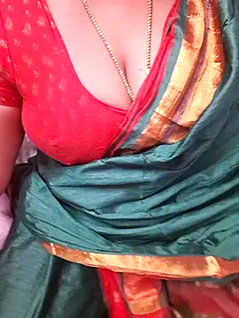 Snapshot of Tamil_Rathi chatting on September 18, 2025, 4:31 pm Tamil Rathi online show from September 18, 2025, 4:31 pm