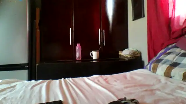 Snapshot of CandyBoobsXx chatting on November 13, 2025, 10:25 am CandyBoobsXx online show from November 13, 2025, 10:25 am