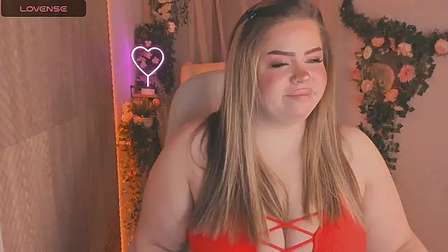 Sheila queen  online show from December 8, 2024, 7:43 pm