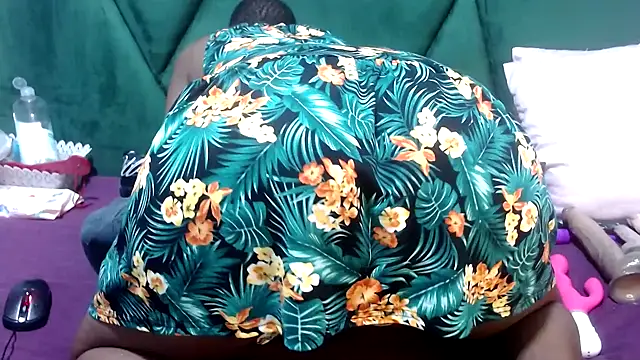 graciousxxx online show from April 19, 2026, 7:05 pm