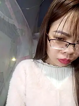   Mai-love19   online show from February 9, 2025, 11:25 pm