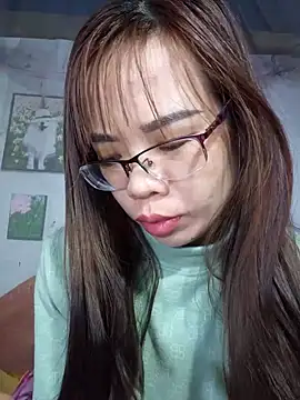   Mai-love19   online show from February 11, 2025, 2:02 pm