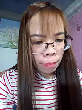   Mai-love19   online show from February 13, 2025, 1:05 pm