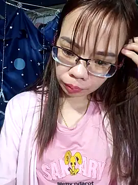   Mai-love19   online show from February 17, 2025, 1:36 am