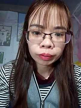   Mai-love19   online show from February 22, 2025, 1:46 pm